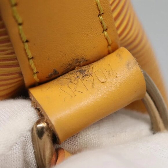 LOUIS VUITTON Epi Petit Noe Shoulder Bag Yellow - Picture 9 of 14
